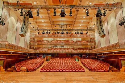 Restaurare interior casa patrimoniala cu grinzi aparent